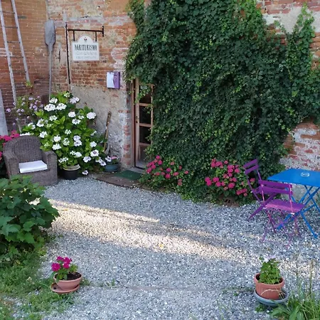 Farm stay I Conti Della Serva Cinzano