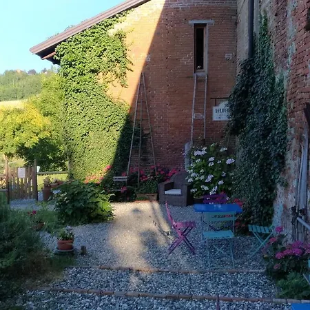 I Conti Della Serva Bauernhof Cinzano